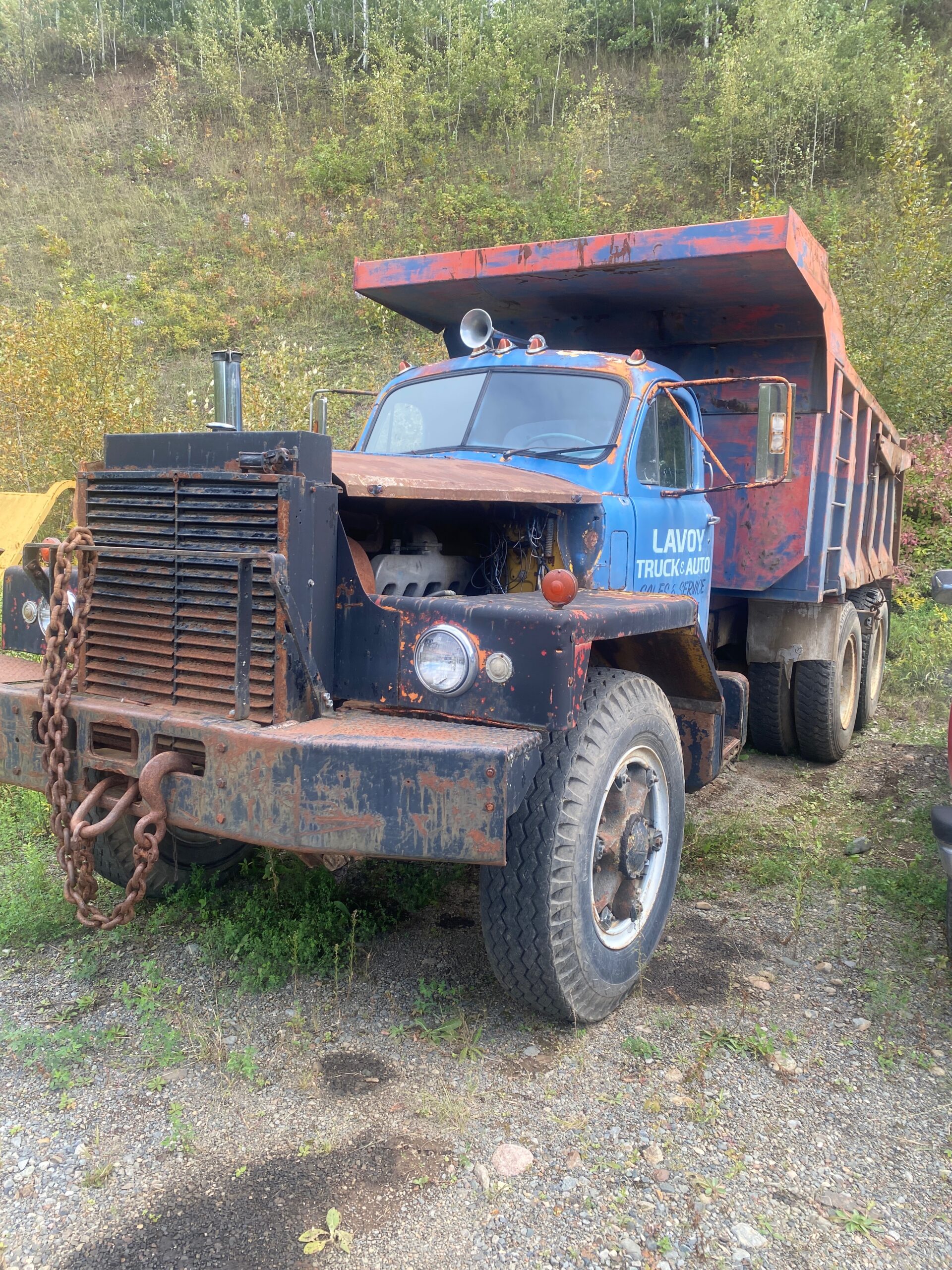 B81 Mack Dumptruck